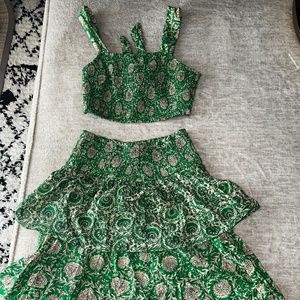 House of Harlow Green skirt set